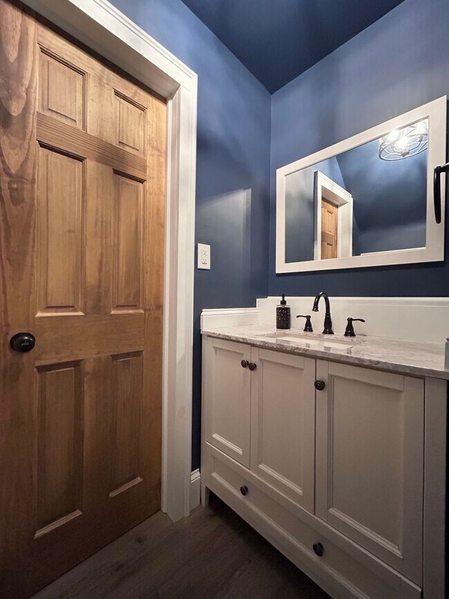 Building Photo - Charming Waterfront Home in Sought-After Chesopeian Colony "ASK ABOUT OUR ZERO DEPOSIT"