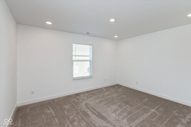 Building Photo - 3148 Hawking Ct