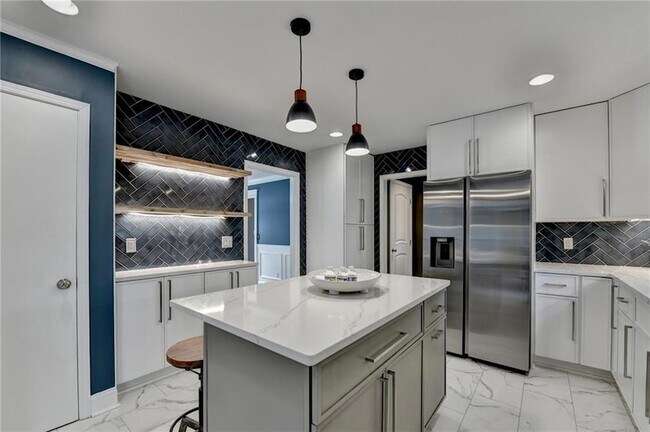 Building Photo - 3914 Granger Dr