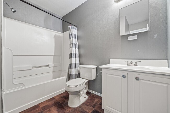 Building Photo - Charming 3-Bedroom Home Near Lackland AFB!