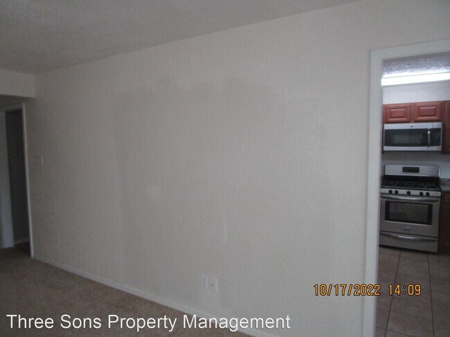 Building Photo - 3 br, 2 bath House - 8813 Snow Heights Blv...