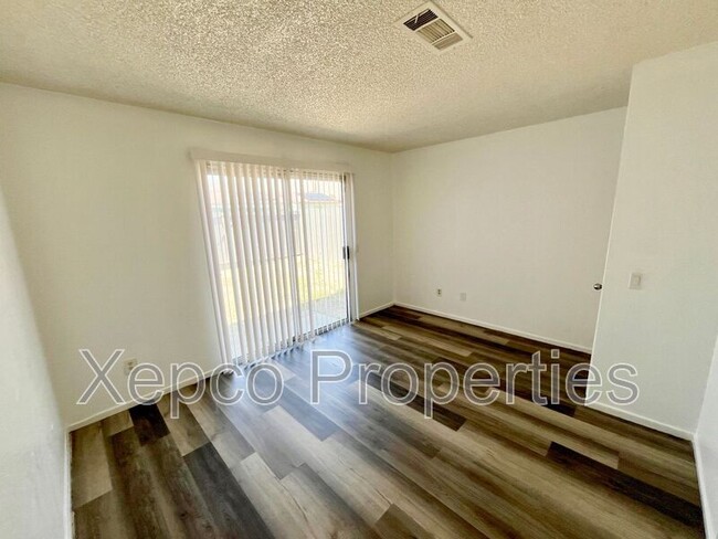 Building Photo - 66300 Ironwood Dr