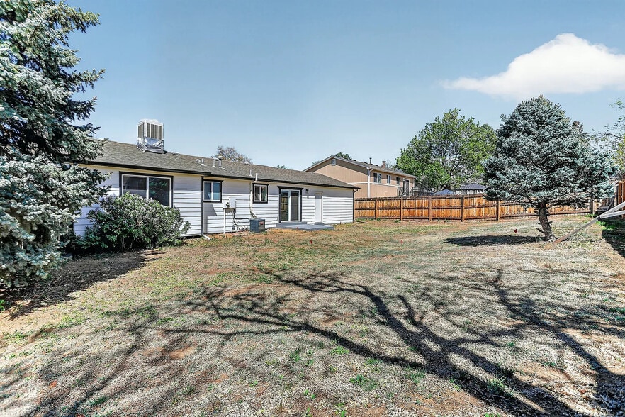 Building Photo - 17908 E Oxford Dr