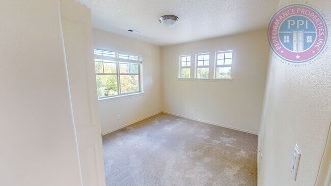 Building Photo - Bethany - Luxury Home, Central Air-Conditioning, Community Pool, Pet Welcome