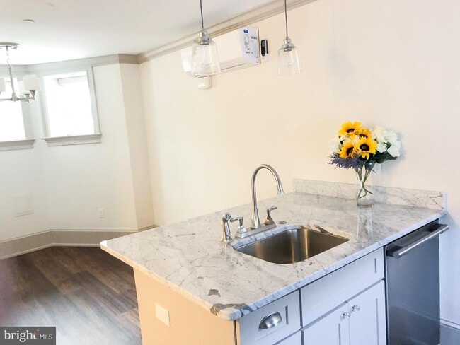 Building Photo - 1302 East Capitol St NE