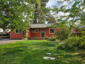 Building Photo - 665 NE Marshall Ave