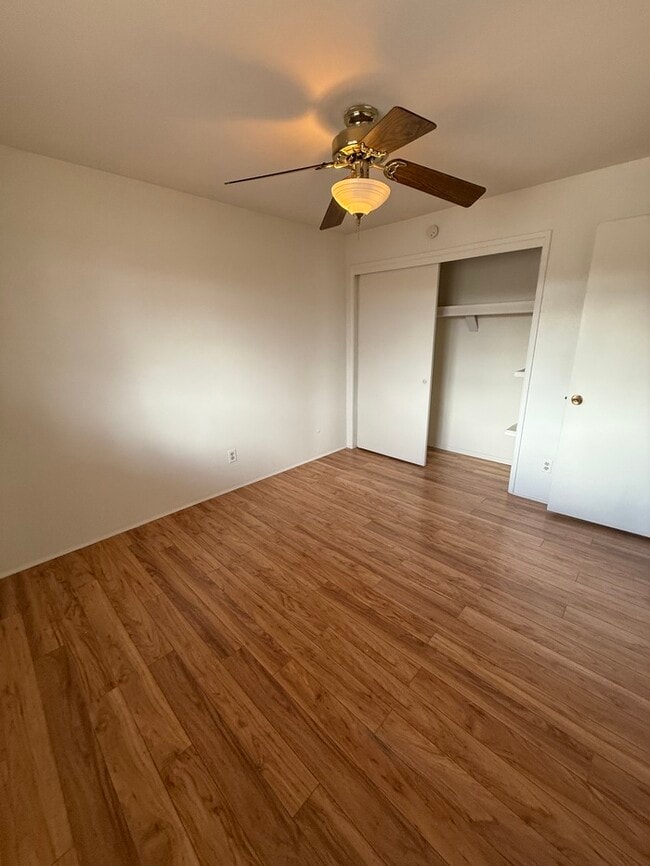 Building Photo - HOUSE FORE RENT