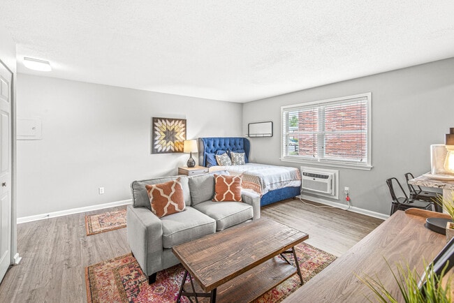 Building Photo - Reflections Apartments