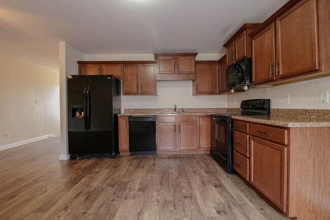 Building Photo - 1718-G Thistlewood Dr