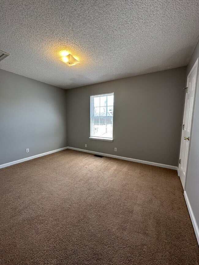 Building Photo - 113 Hickory Trace Rd