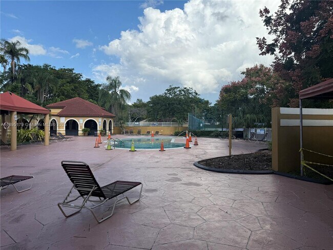 Building Photo - 15500 SW 80th St