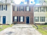 Building Photo - 335 Hamilton Ct