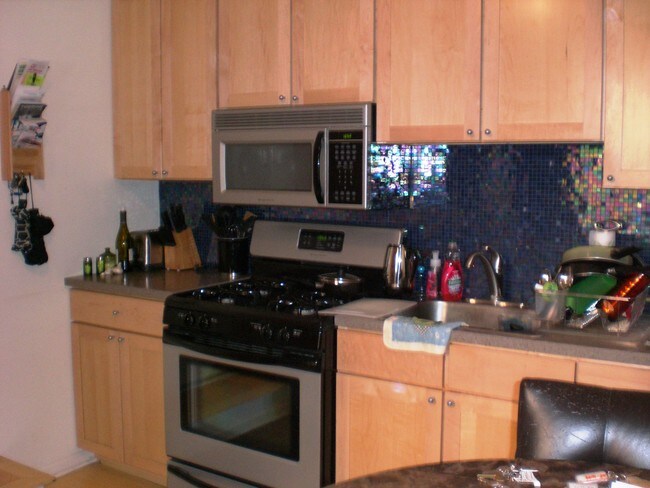 Interior Building Photo - 1244 Lombard St