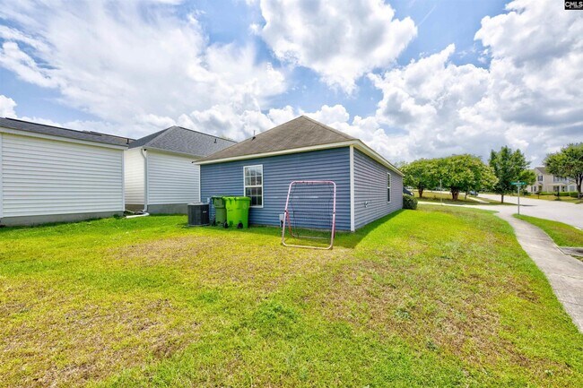 Building Photo - 628 Candytuft Ln