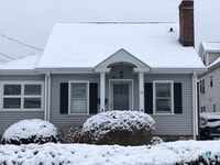 Building Photo - 28 Hobbie St