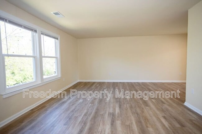 Building Photo - 10270 Cub Run Ct