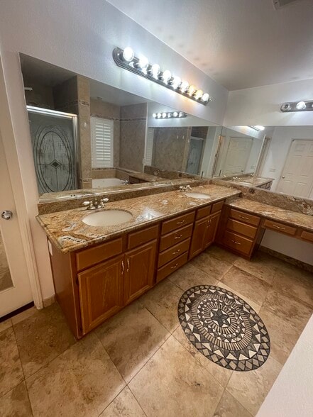 Master Bathroom - 12227 Wembley Ct