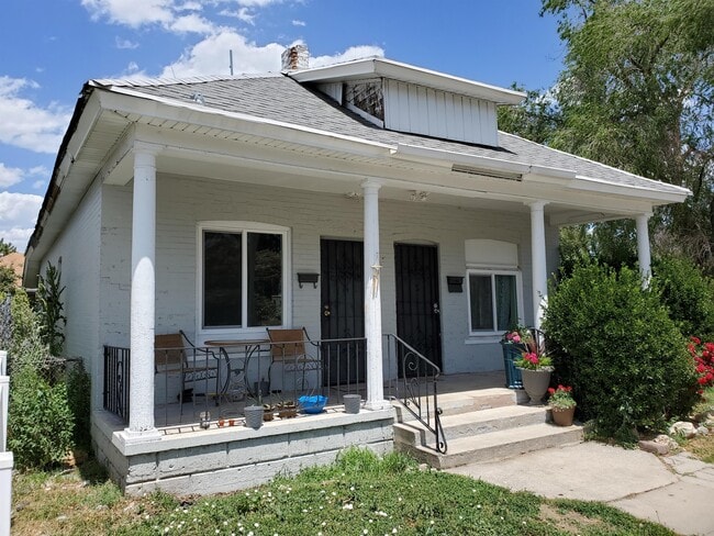 Building Photo - 538 30th St