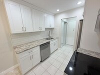Building Photo - 35 Amberly Dr