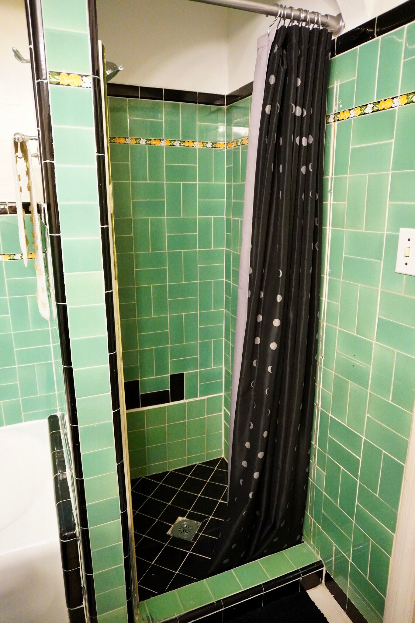 Building Photo - 1224 S Longwood Ave