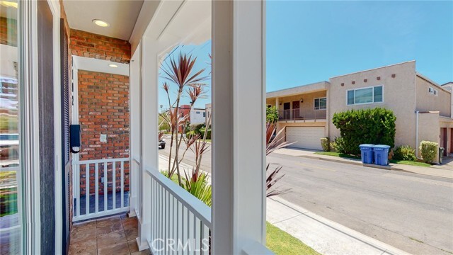 Building Photo - 1102 Slauson Ln