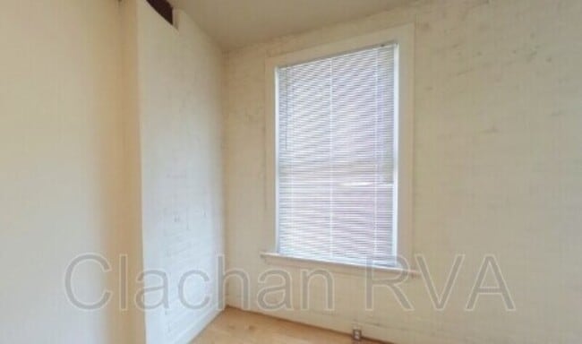 Building Photo - 301 Goshen St