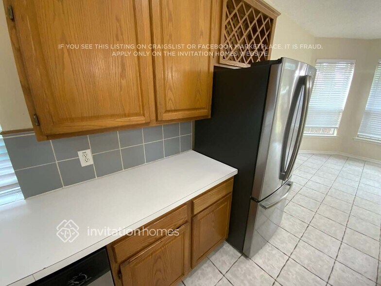 Building Photo - 6120 Pinwood Cir