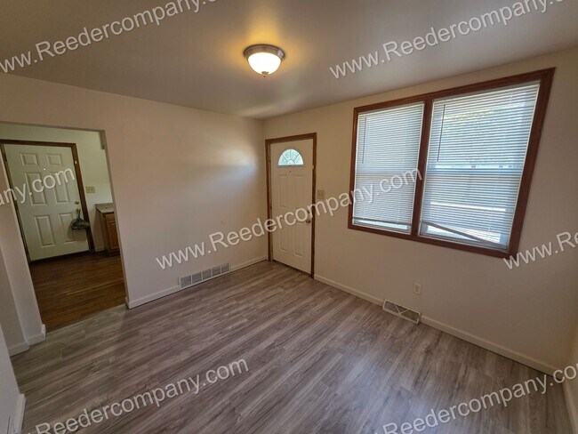 Building Photo - 203 142nd St