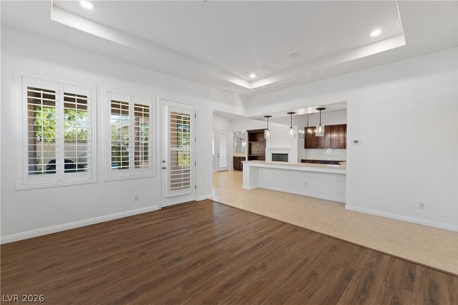Building Photo - 11283 La Madre Ridge Dr