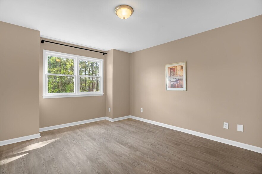 Building Photo - 3101 Cinnamon Cir