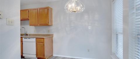 Building Photo - 215 Colt Ln