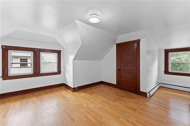 Building Photo - 335 Blackstone St
