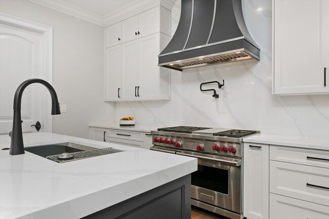 Building Photo - 6403 S Garfield St