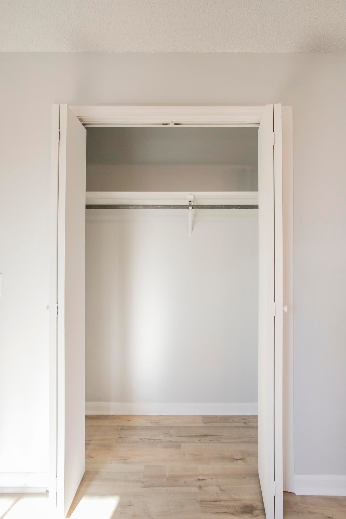 closet - 105 Jacksons Retreat Ct