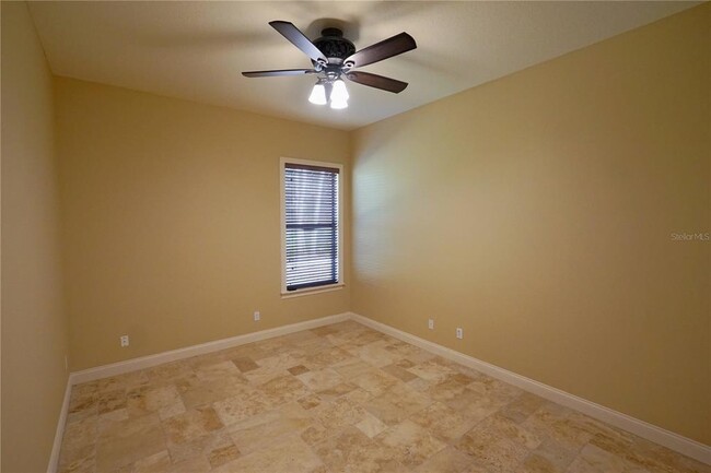 Building Photo - 1720 Brackenhurst Pl
