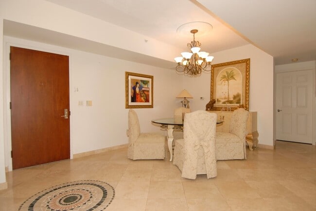 Building Photo - 3200 N Ocean Blvd