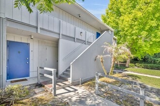Building Photo - The Highlands in Winter Springs