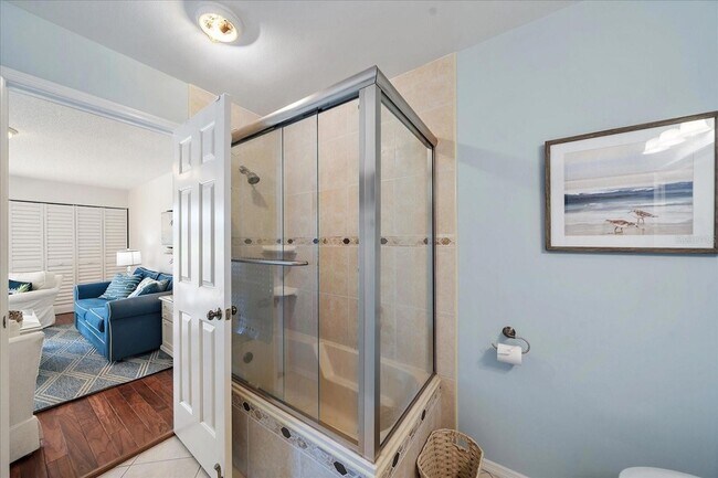 Building Photo - 425 Cerromar Terrace