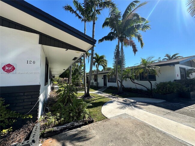 Building Photo - 108 NW 2nd Ave