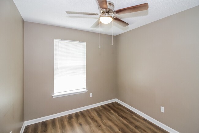 Building Photo - 2705 Timbermist Cir