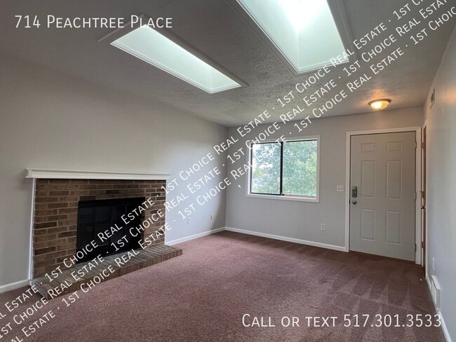 Building Photo - 714 Peachtree Pl