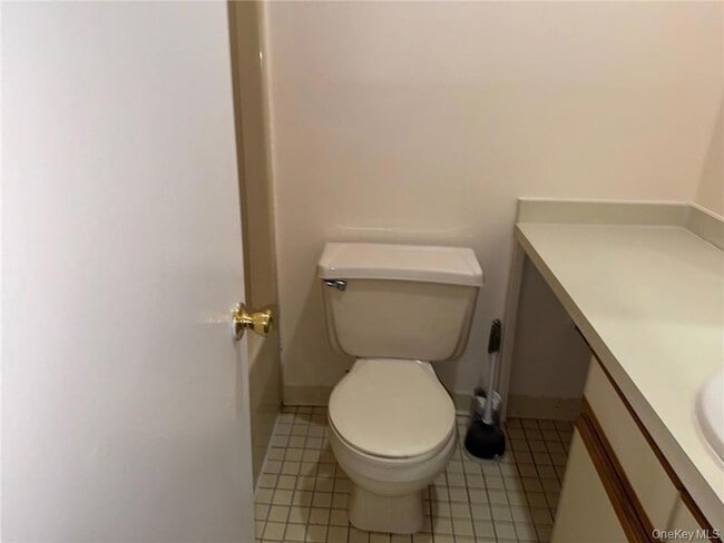 Building Photo - 100 Hillside Dr