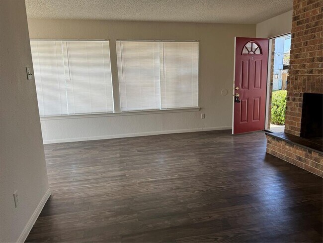 Building Photo - 200 Dahlberg Blvd