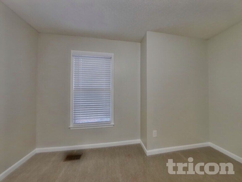 Building Photo - 27 Bramblewood Point SW