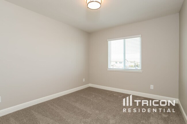 Building Photo - 2171 Comstock Ln