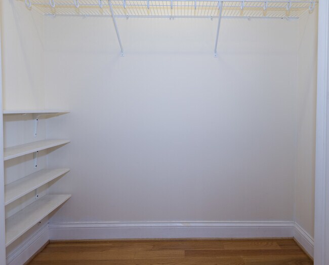 Building Photo - 2206 S Goebbert Rd