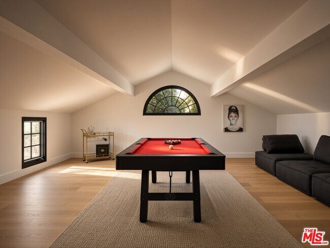 Building Photo - 3909 Villa Costera