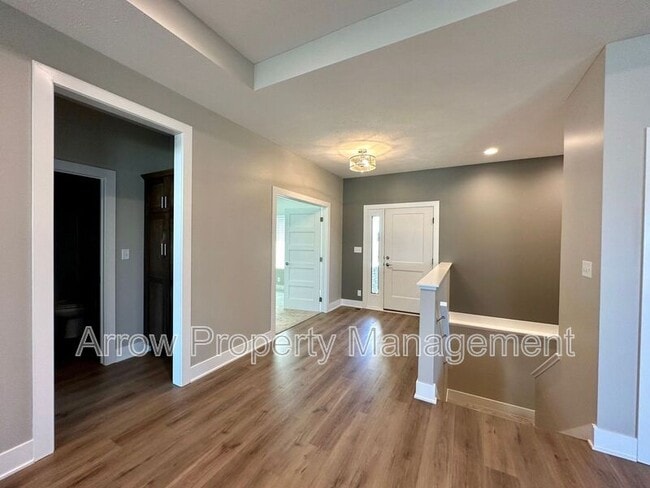 Building Photo - 8709 S 82nd St