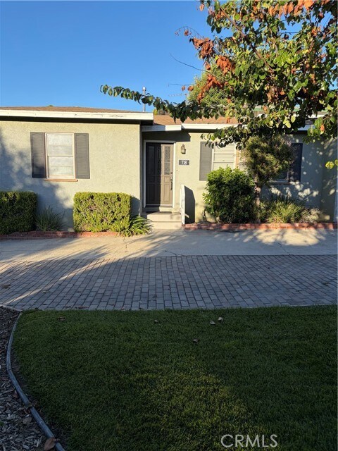 Building Photo - 718 Harding Ave