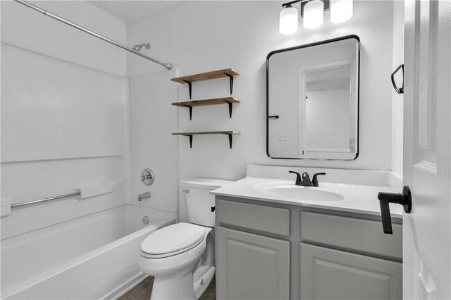 Building Photo - 9155 Nesbit Ferry Rd